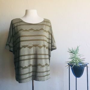 Green tribal print tee